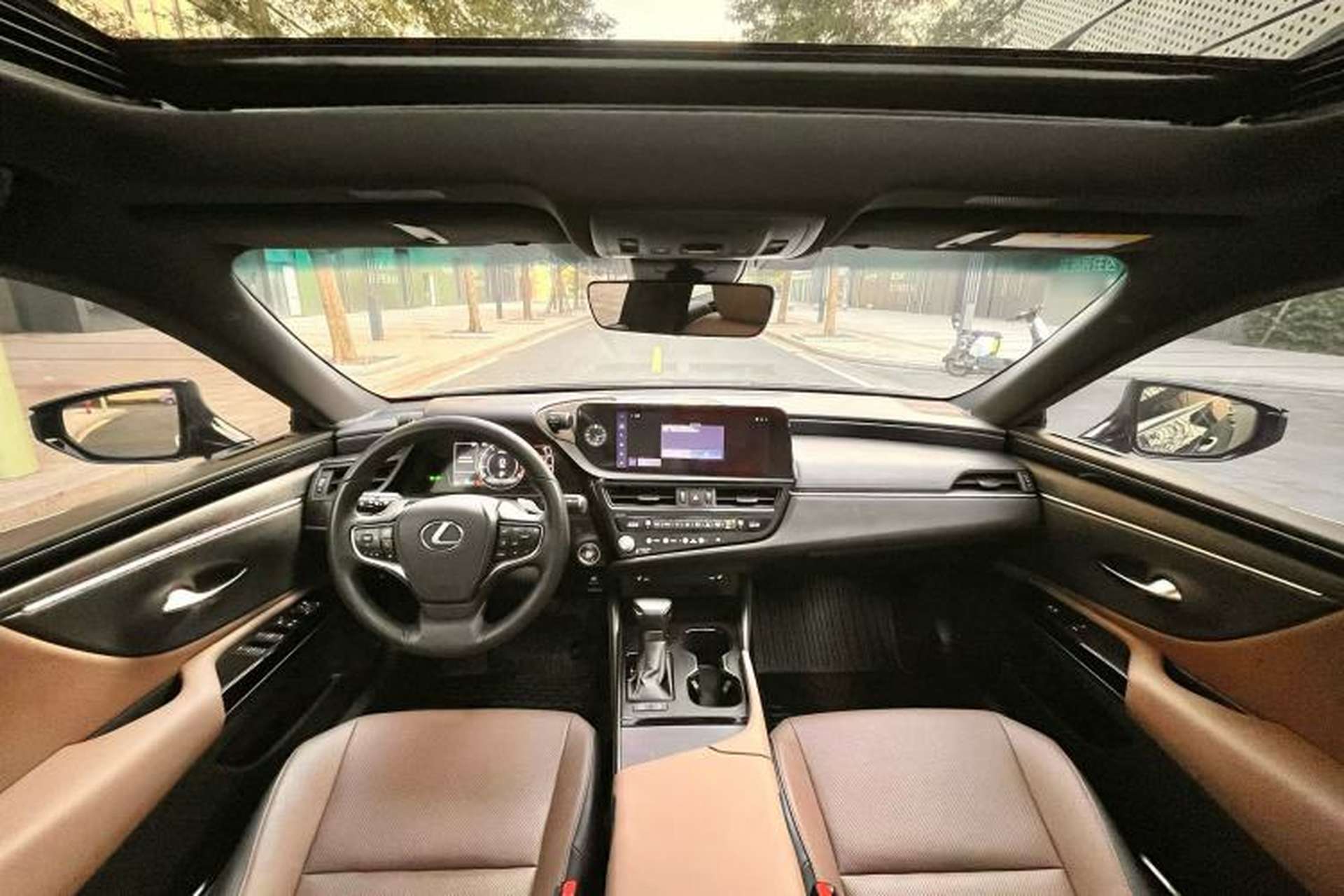 Used Lexus ES 2023 200 Excellence Edition Interior 8