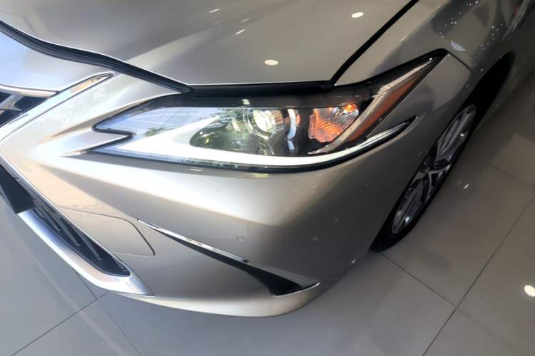 Used Lexus ES 2023 200 Excellence Edition Left Front Headlight