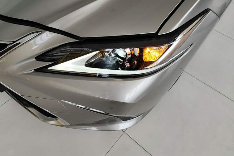Used Lexus ES 2023 200 Excellence Edition Left Front Headlight