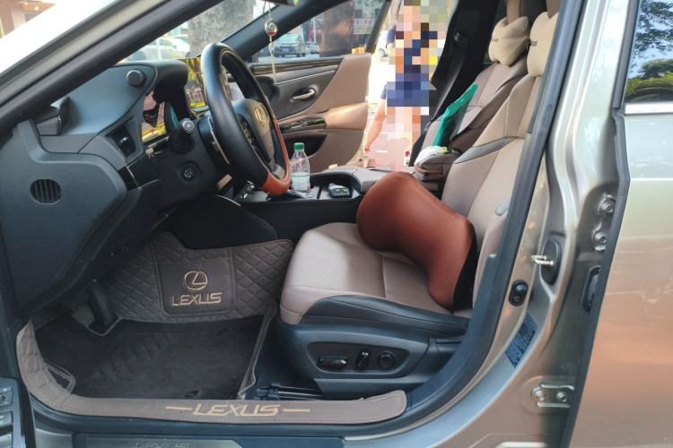Used Lexus ES 2023 200 Excellence Edition Left Front Seat
