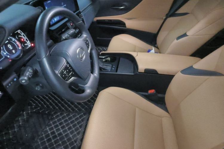 Used Lexus ES 2023 200 Excellence Edition Left Front Seat