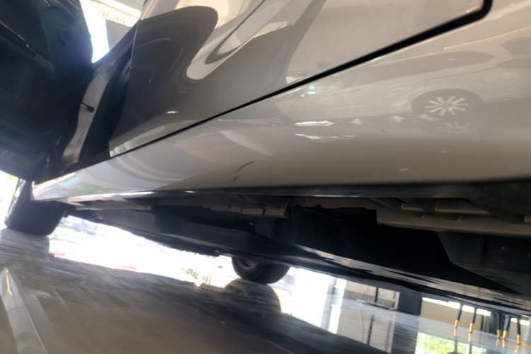 Used Lexus ES 2023 200 Excellence Edition Left Side Sill