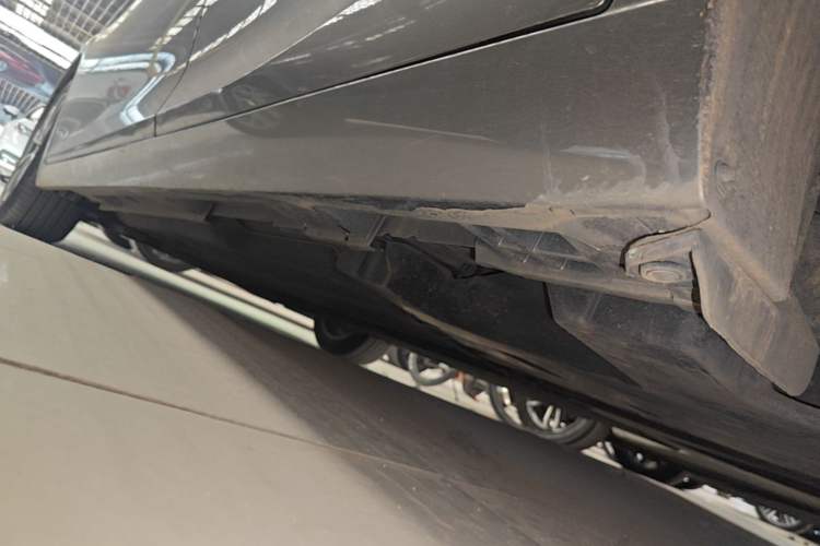 Used Lexus ES 2023 200 Excellence Edition Left Side Sill