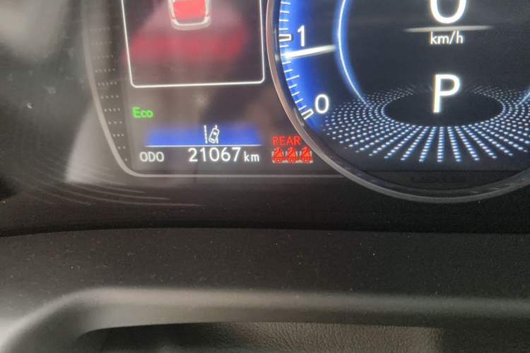 Used Lexus ES 2023 200 Excellence Edition Odometer Close Up