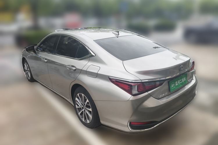 Used Lexus ES 2023 200 Excellence Edition Rear Left 45 Deg