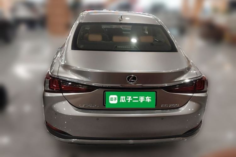 Used Lexus ES 2023 200 Excellence Edition Rear
