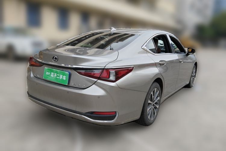 Used Lexus ES 2023 260 Excellence Edition Rear Right 45 Deg