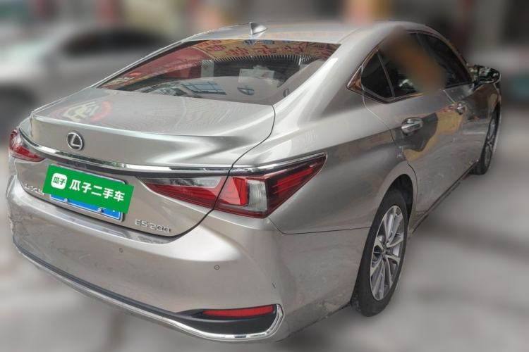 Used Lexus ES 2023 200 Excellence Edition Rear Right 45 Deg