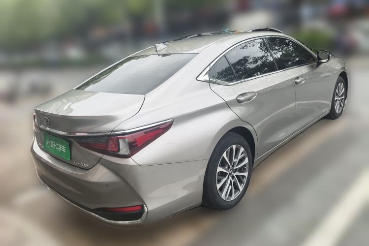Used Lexus ES 2023 200 Excellence Edition Rear Right 45 Deg