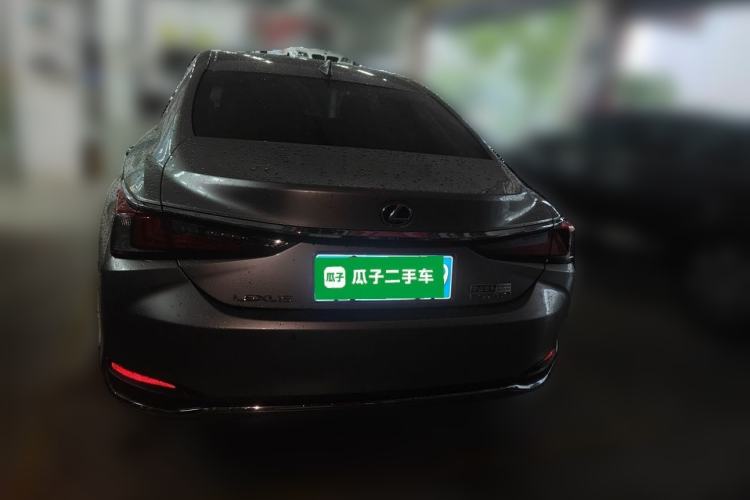 Used Lexus ES 2023 200 Luxury Edition Rear