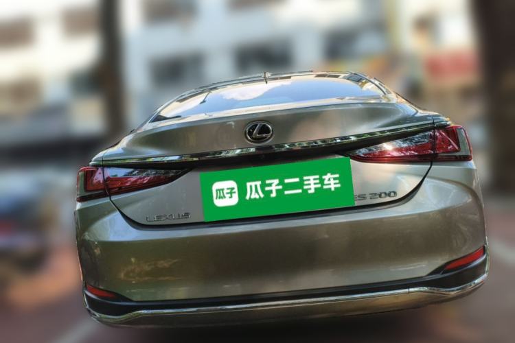 Used Lexus ES 2023 200 Excellence Edition Rear
