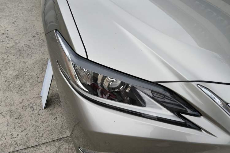 Used Lexus ES 2023 260 Excellence Edition Right Front Headlight