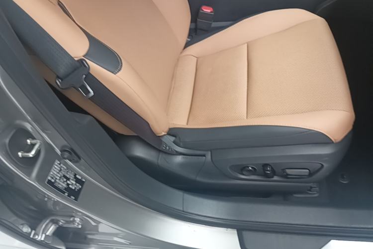 Used Lexus ES 2023 200 Excellence Edition Right Front Seat