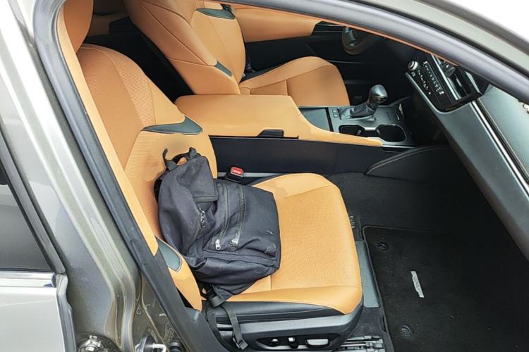 Used Lexus ES 2023 200 Excellence Edition Right Front Seat