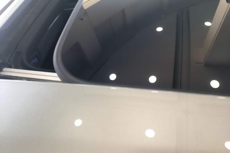 Used Lexus ES 2023 200 Excellence Edition Roof