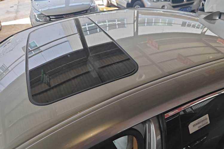 Used Lexus ES 2023 200 Excellence Edition Roof