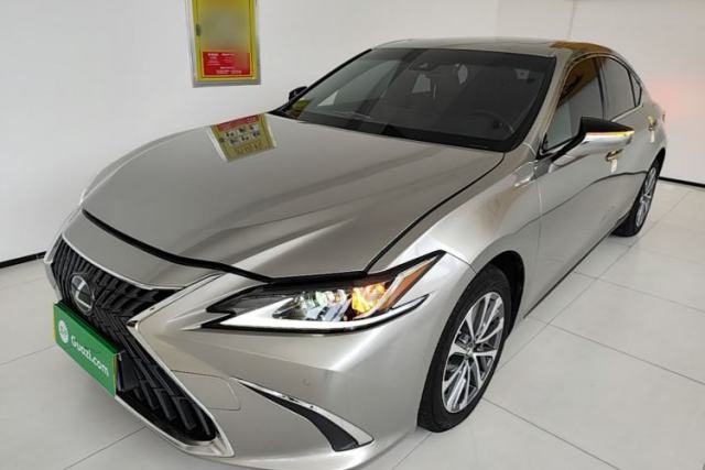 Used Lexus ES 2023 200 Excellence Edition
