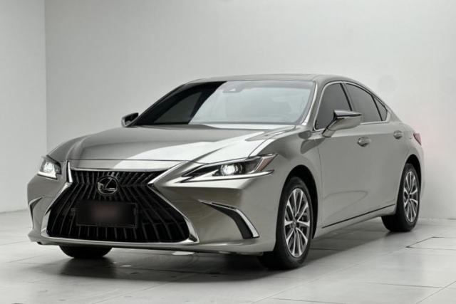 Used Lexus ES 2023 200 Excellence Edition