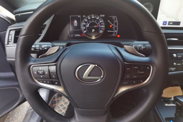 Used Lexus ES 2023 200 Excellence Edition Steering Wheel