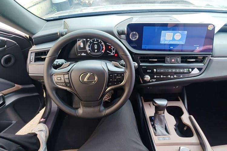 Used Lexus ES 2023 200 Excellence Edition Steering Wheel