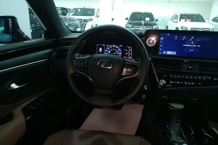 Used Lexus ES 2023 200 Excellence Edition Steering Wheel