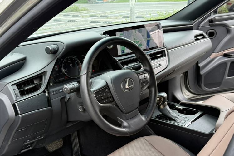 Used Lexus ES 2023 200 Excellence Edition Steering Wheel