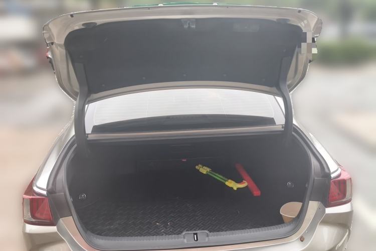 Used Lexus ES 2023 200 Excellence Edition Trunk