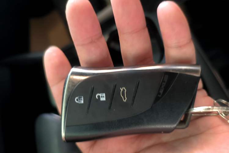Used Lexus ES 2023 200 Excellence Edition Vehicle Key