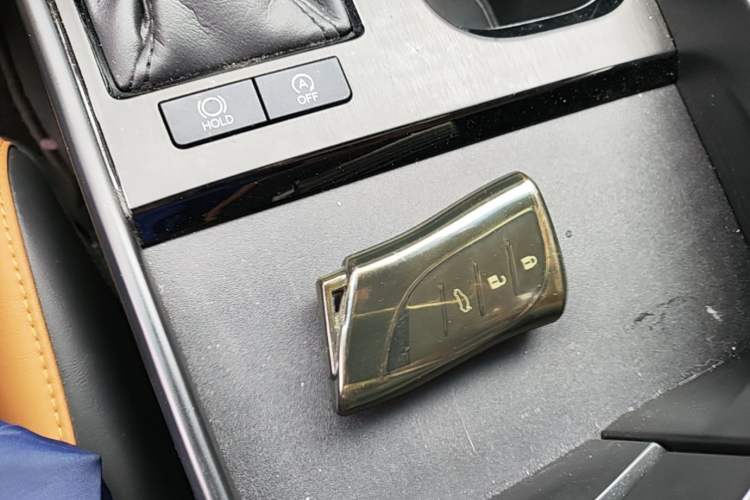 Used Lexus ES 2023 200 Excellence Edition Vehicle Key