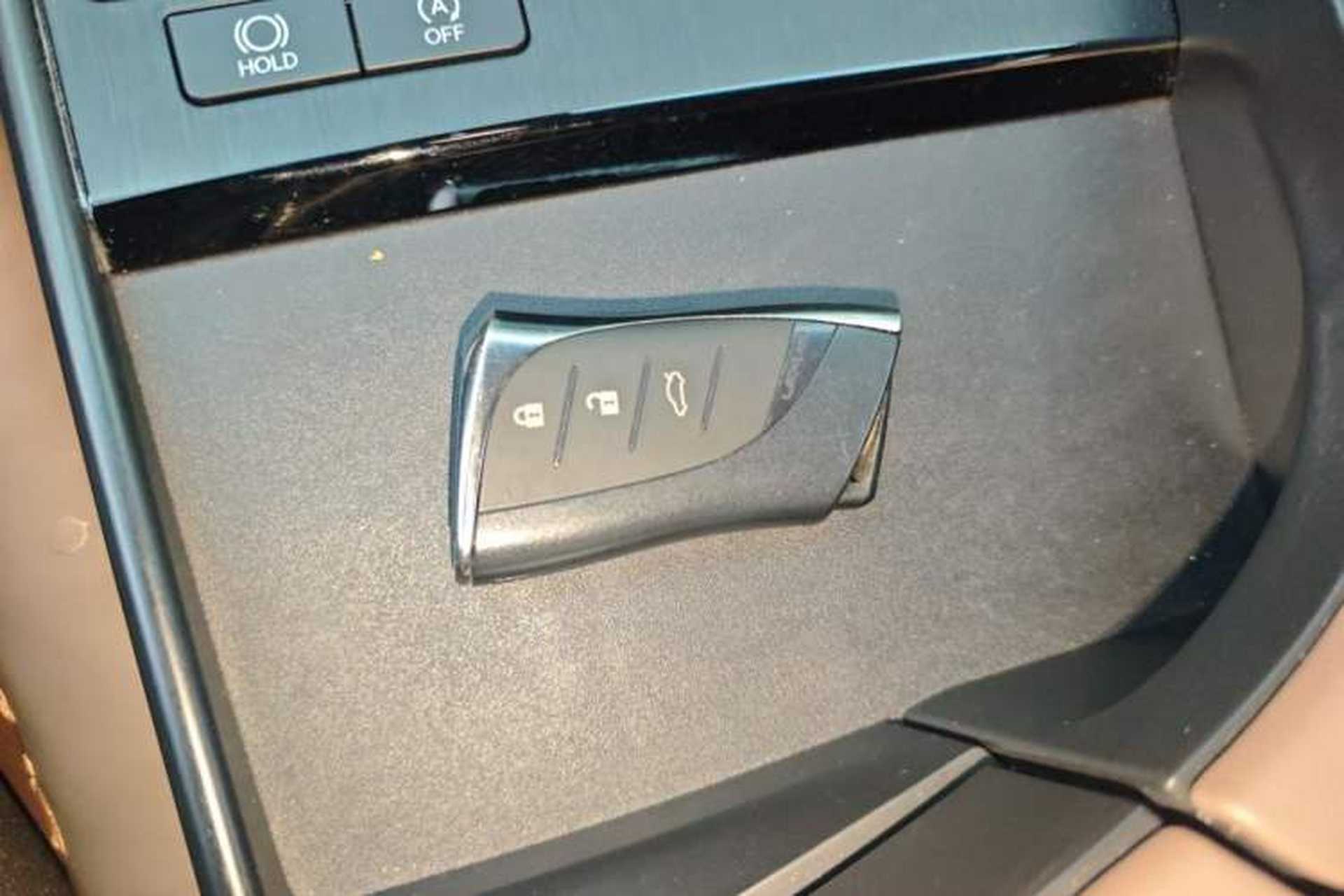 Used Lexus ES 2023 260 Excellence Edition Vehicle Key