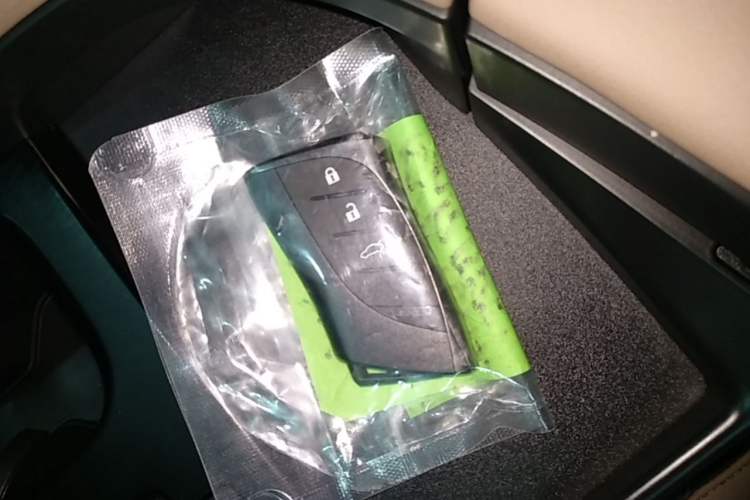 Used Lexus ES 2023 200 Excellence Edition Vehicle Key