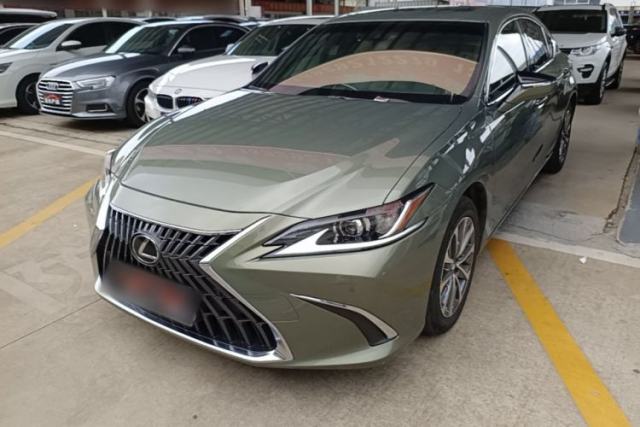 Used Lexus ES 2023 200 Excellence Edition