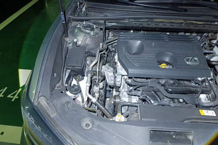 Used Lexus ES 2023 200 Excellence Edition Engine Bay Right