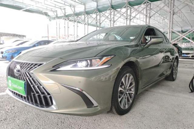 Used Lexus ES 2023 200 Excellence Edition
