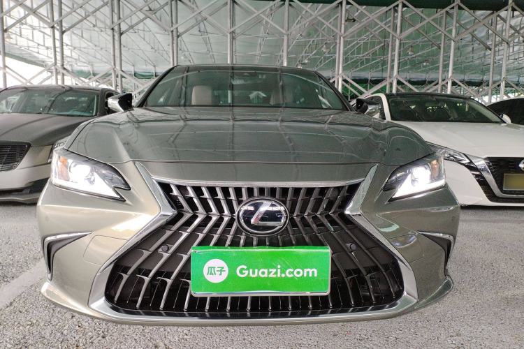 Used Lexus ES 2023 200 Excellence Edition Front
