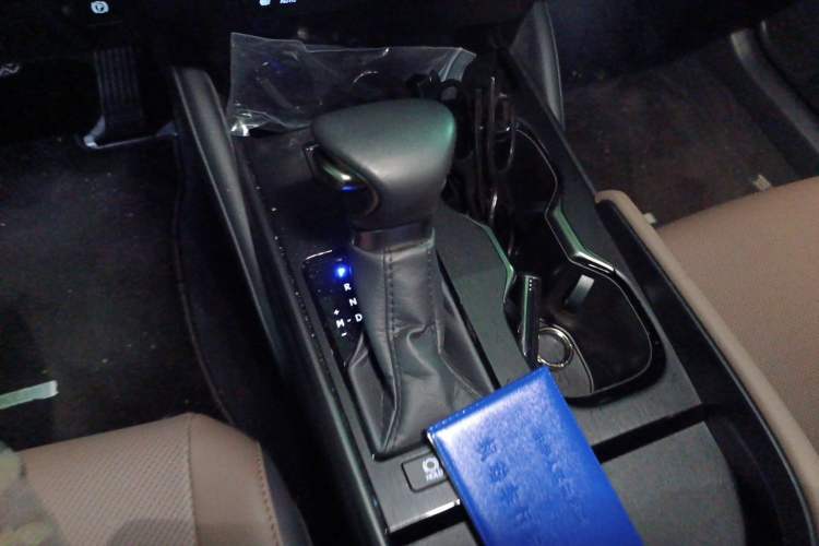 Used Lexus ES 2023 200 Excellence Edition Gear Lever