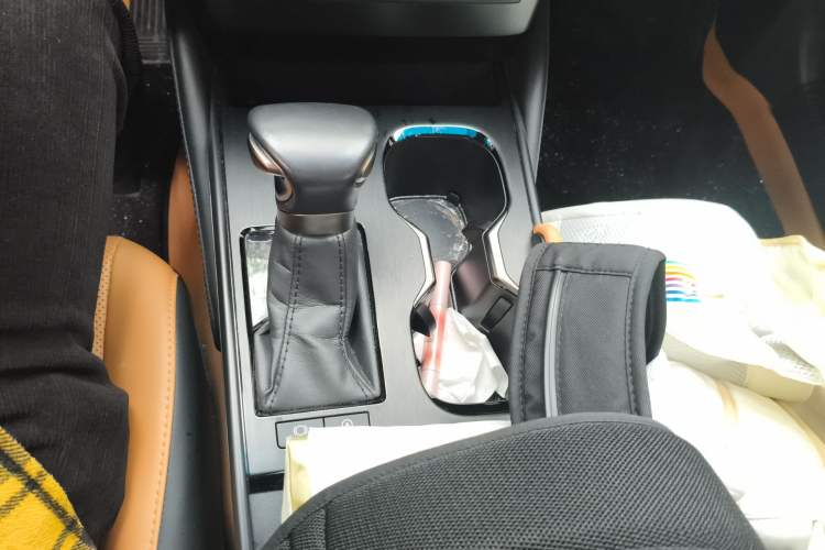 Used Lexus ES 2023 200 Excellence Edition Gear Lever
