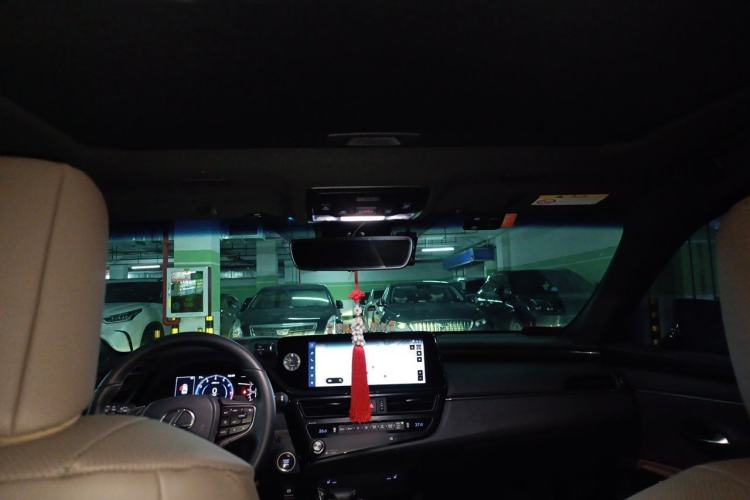 Used Lexus ES 2023 200 Excellence Edition Headliner