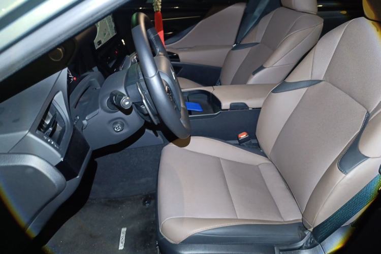 Used Lexus ES 2023 200 Excellence Edition Left Front Seat