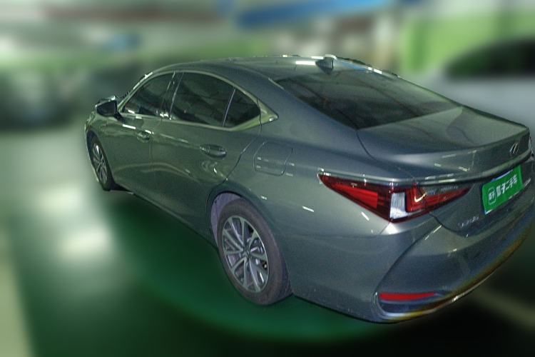Used Lexus ES 2023 200 Excellence Edition Rear Left 45 Deg