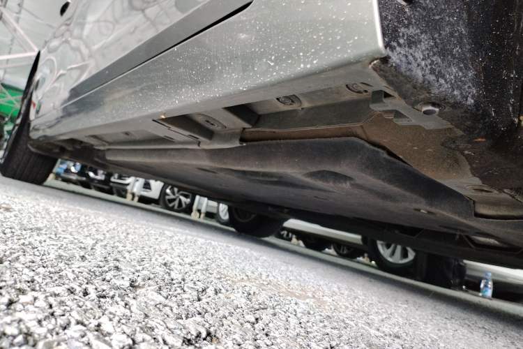 Used Lexus ES 2023 200 Excellence Edition Right Side Sill