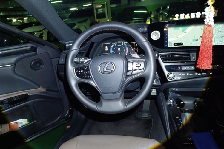 Used Lexus ES 2023 200 Excellence Edition Steering Wheel