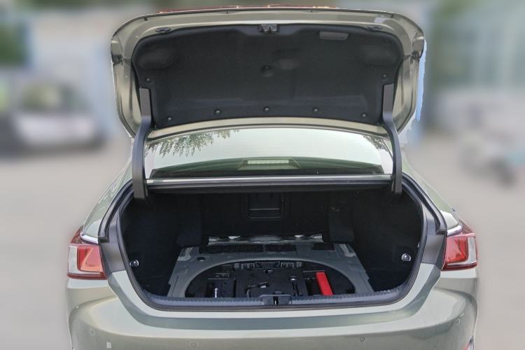 Used Lexus ES 2023 200 Luxury Edition Trunk
