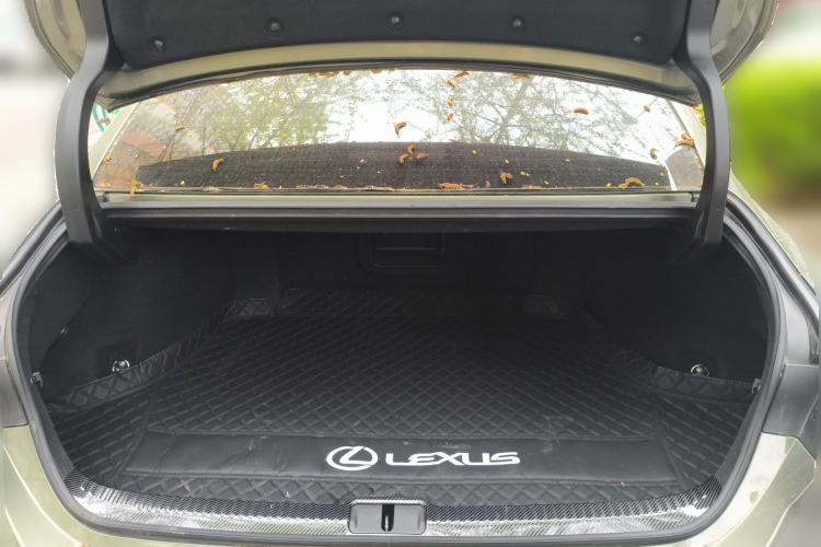 Used Lexus ES 2023 200 Excellence Edition Trunk