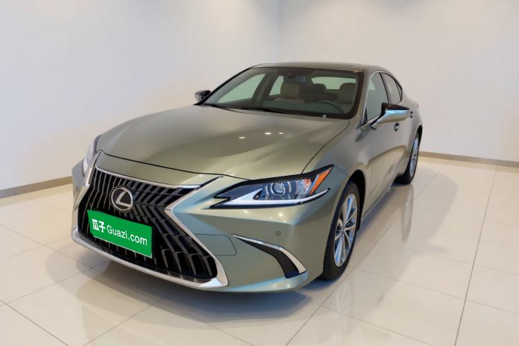Lexus ES 2023 200 Excellence Edition