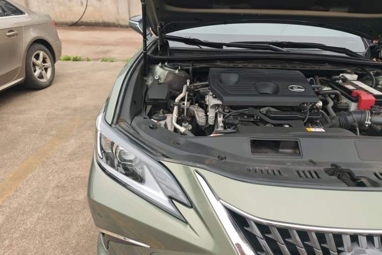Used Lexus ES 2023 200 Excellence Edition Engine Bay Right