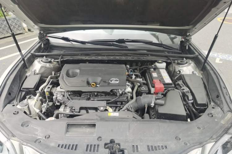 Used Lexus ES 2023 260 Excellence Edition Engine Bay