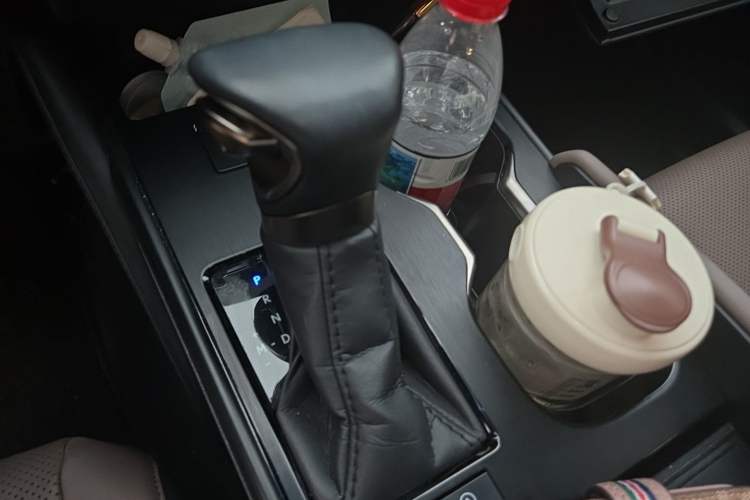Used Lexus ES 2023 200 Excellence Edition Gear Lever