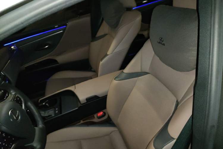 Used Lexus ES 2023 200 Excellence Edition Left Front Seat