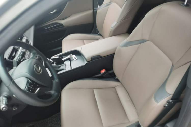Used Lexus ES 2023 260 Excellence Edition Left Front Seat
